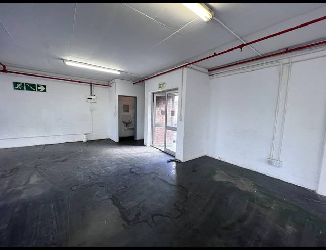 125M² OFFICE TO LET IN BELLVILLE SOUTH